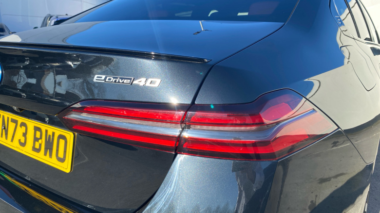 BMW i5 250kW eDrive40 M Sport Pro 84kWh 4dr Auto Electric Saloon